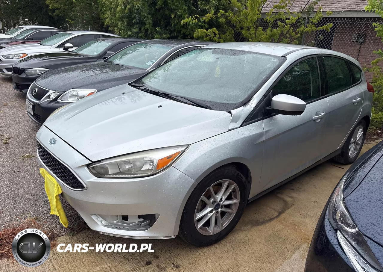 2018 Ford Focus Se VIN:1FADP3K29JL272405 - 2