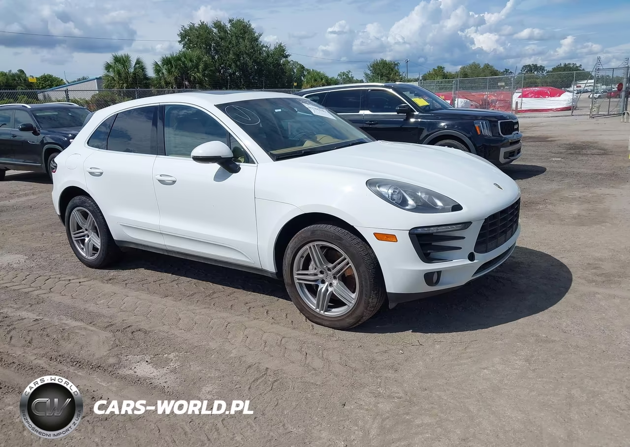 2015 Porsche Macan S