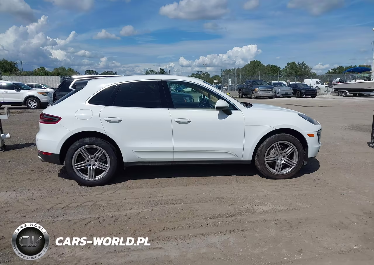2015 Porsche Macan S VIN:WP1AB2A58FLB57804 - 13