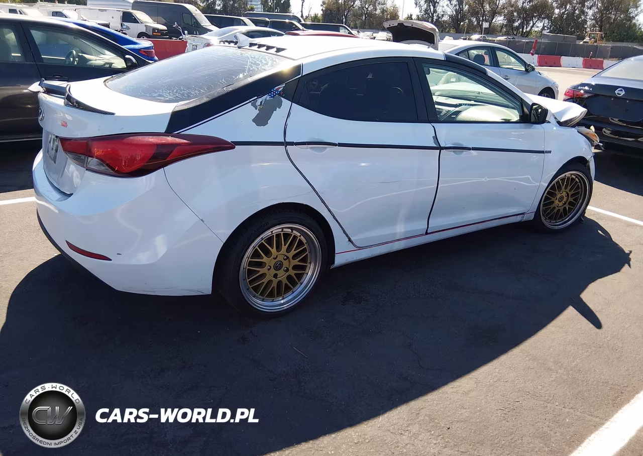 2015 Hyundai Elantra Se VIN:5NPDH4AE0FH563816 - 4