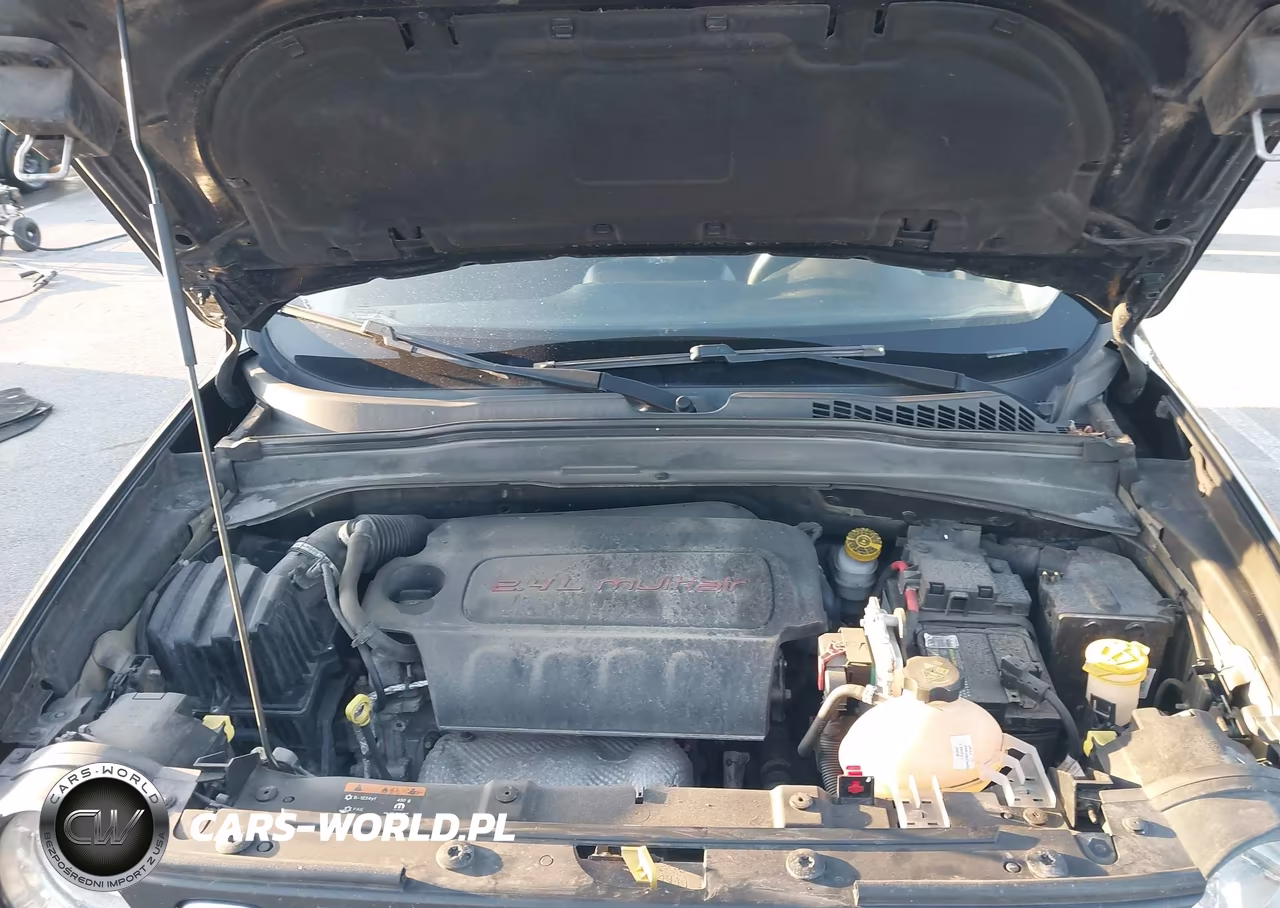 2016 Jeep Renegade Sport VIN:ZACCJAAT4GPE16131 - 10