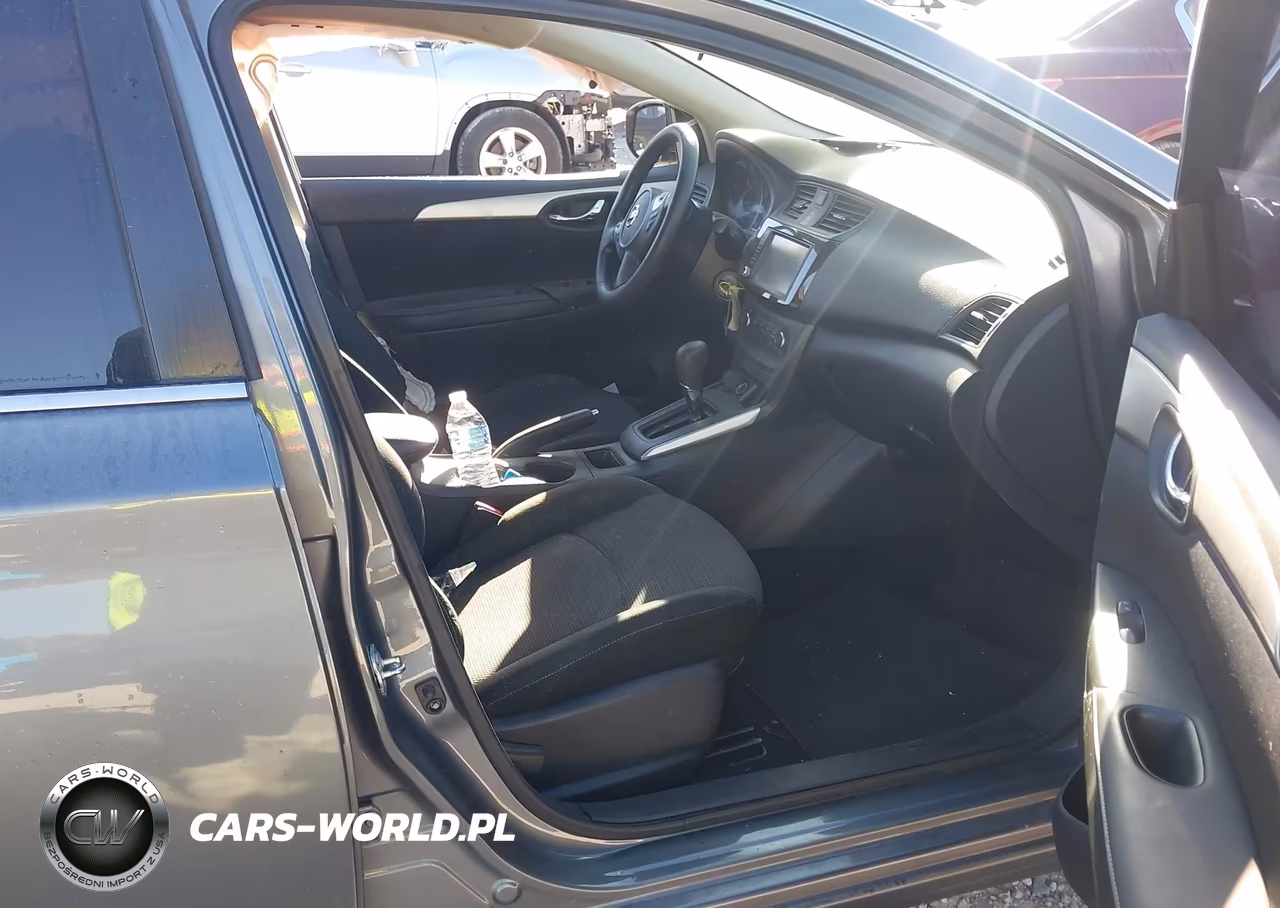 2019 Nissan Sentra S VIN:3N1AB7APXKY267824 - 5