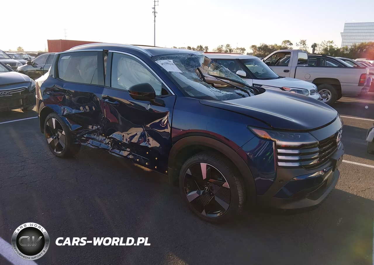 2026 Nissan Kicks Sr