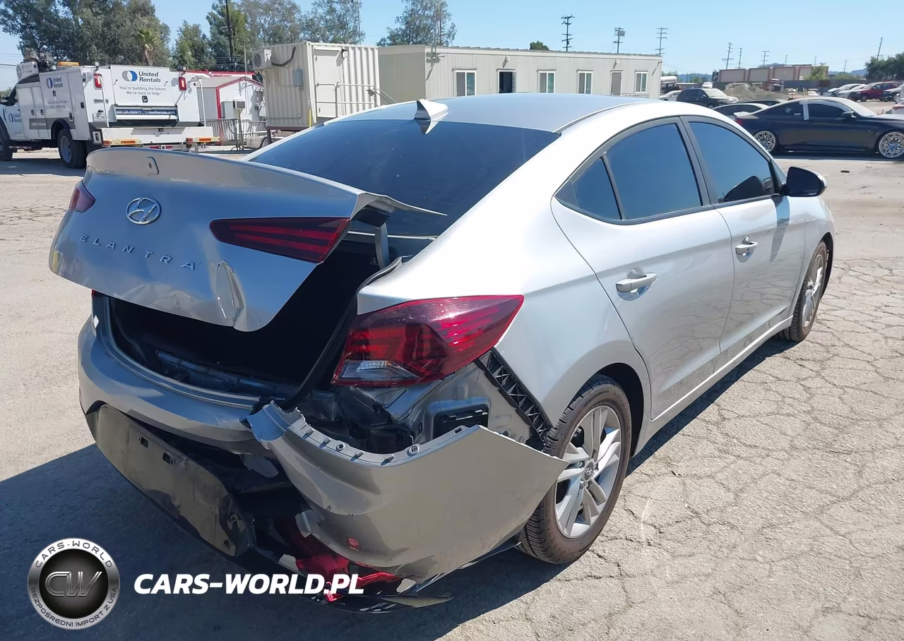 2020 Hyundai Elantra Value Edition VIN:5NPD84LF1LH630358 - 4
