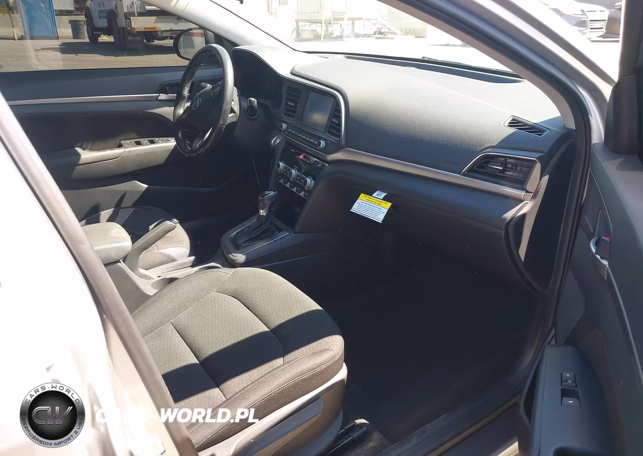2020 Hyundai Elantra Value Edition VIN:5NPD84LF1LH630358 - 5