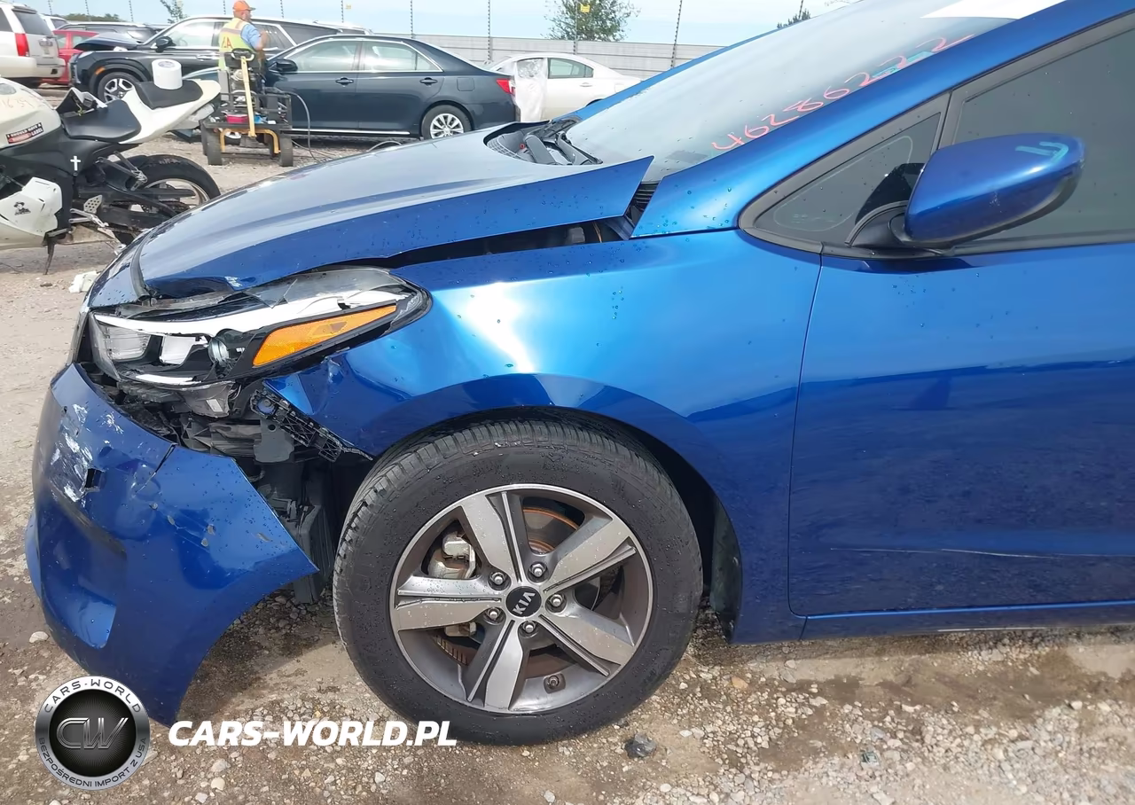 2018 Kia Forte Lx VIN:3KPFL4A71JE273526 - 6