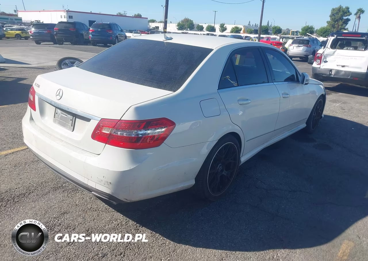 2010 Mercedes-Benz E 350 VIN:WDDHF5GB0AA075093 - 4