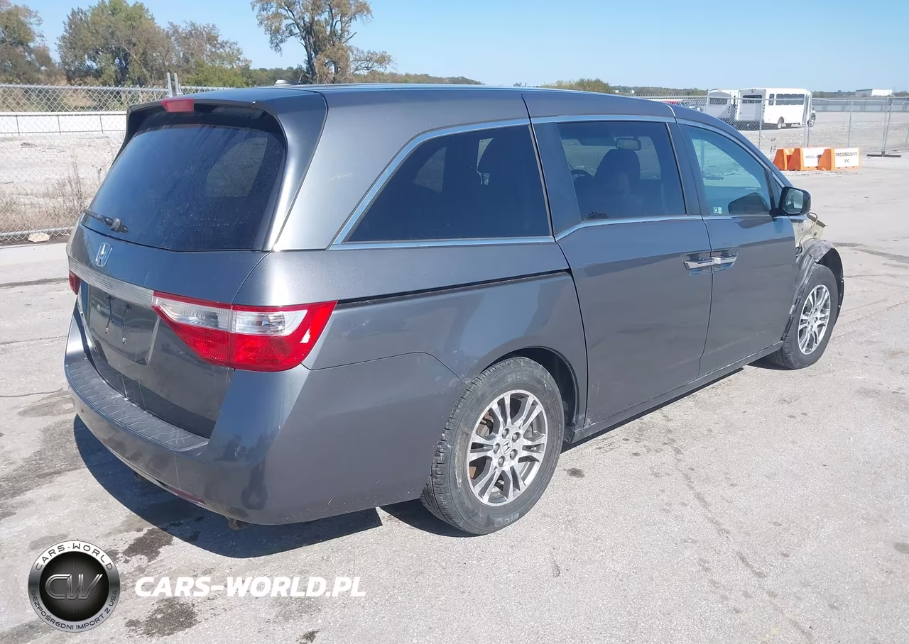 2011 Honda Odyssey Exl VIN:5FNRL5H6XBB073921 - 4