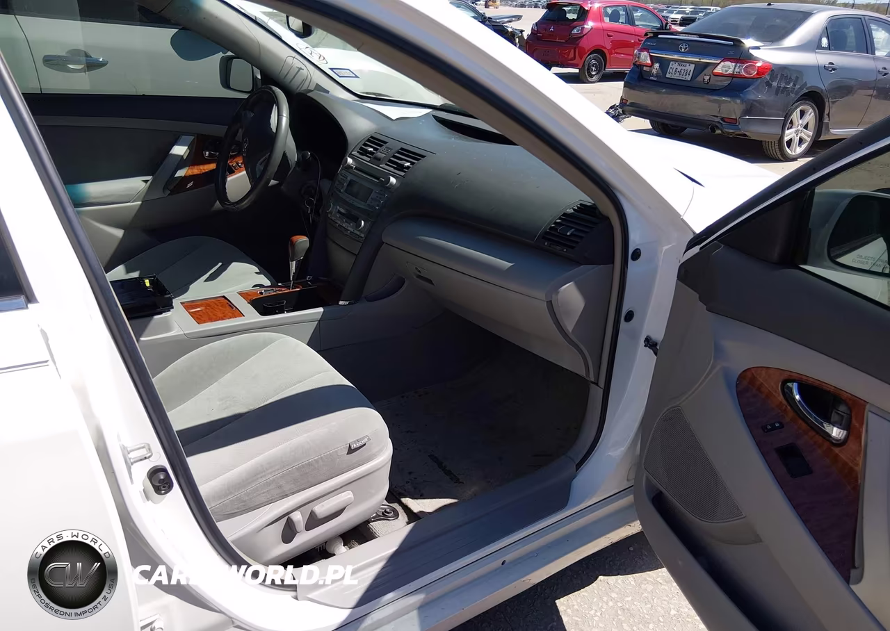 2008 Toyota Camry Xle VIN:4T1BE46K18U744023 - 5