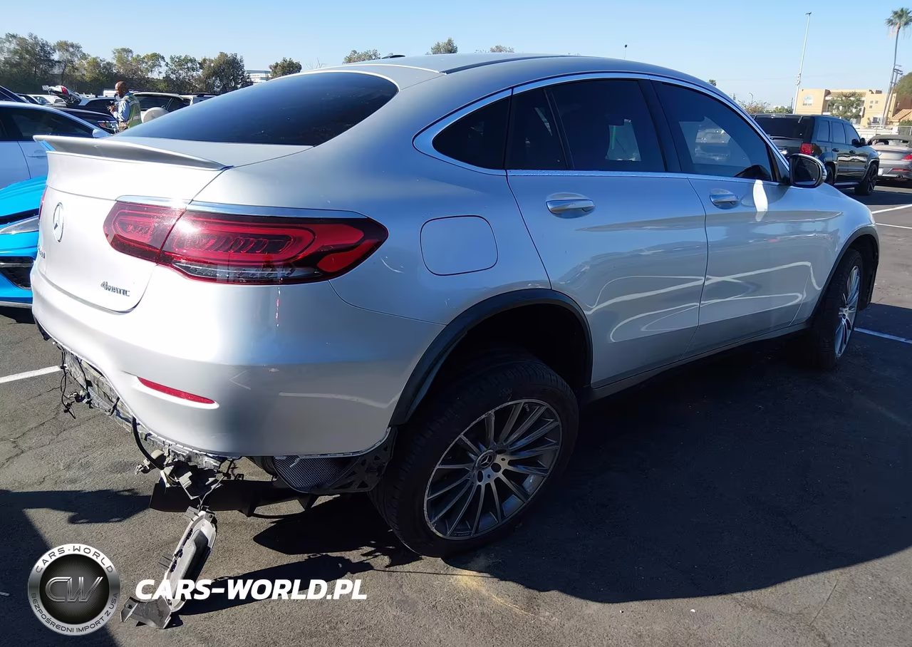 2020 Mercedes-Benz Glc 300 Coupe 4Matic VIN:W1N0J8EB2LF844072 - 4