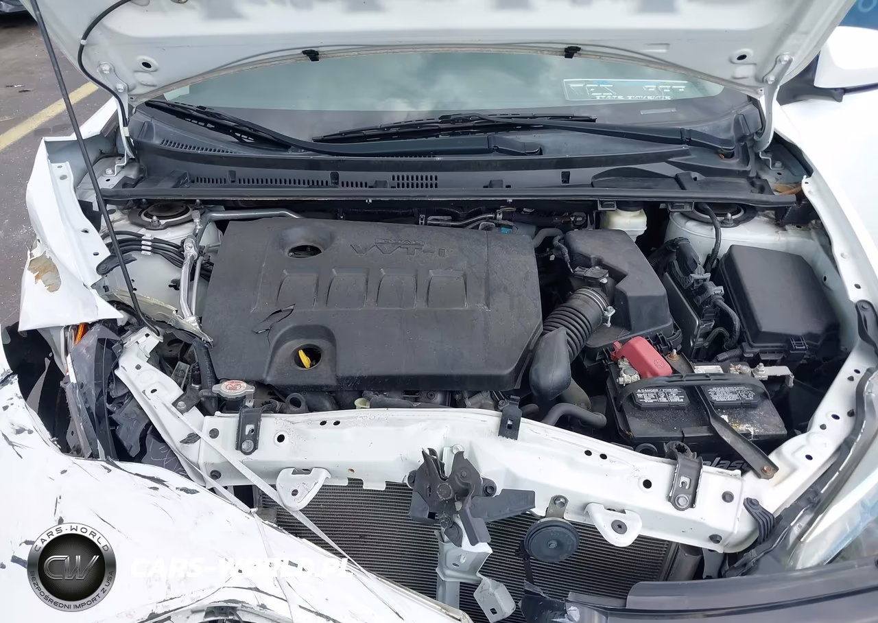 2018 Toyota Corolla Le VIN:2T1BURHE2JC095394 - 10