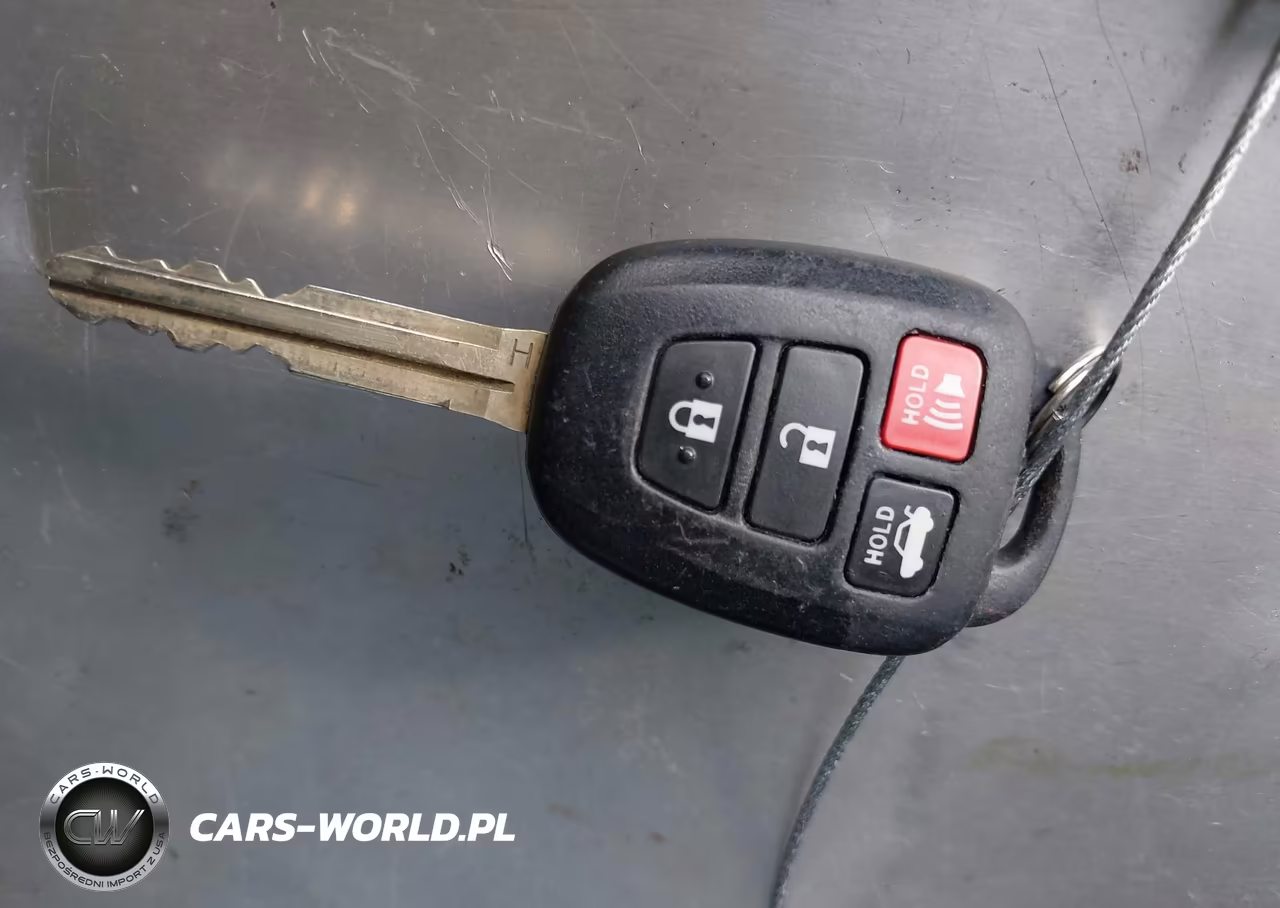 2018 Toyota Corolla Le VIN:2T1BURHE2JC095394 - 11