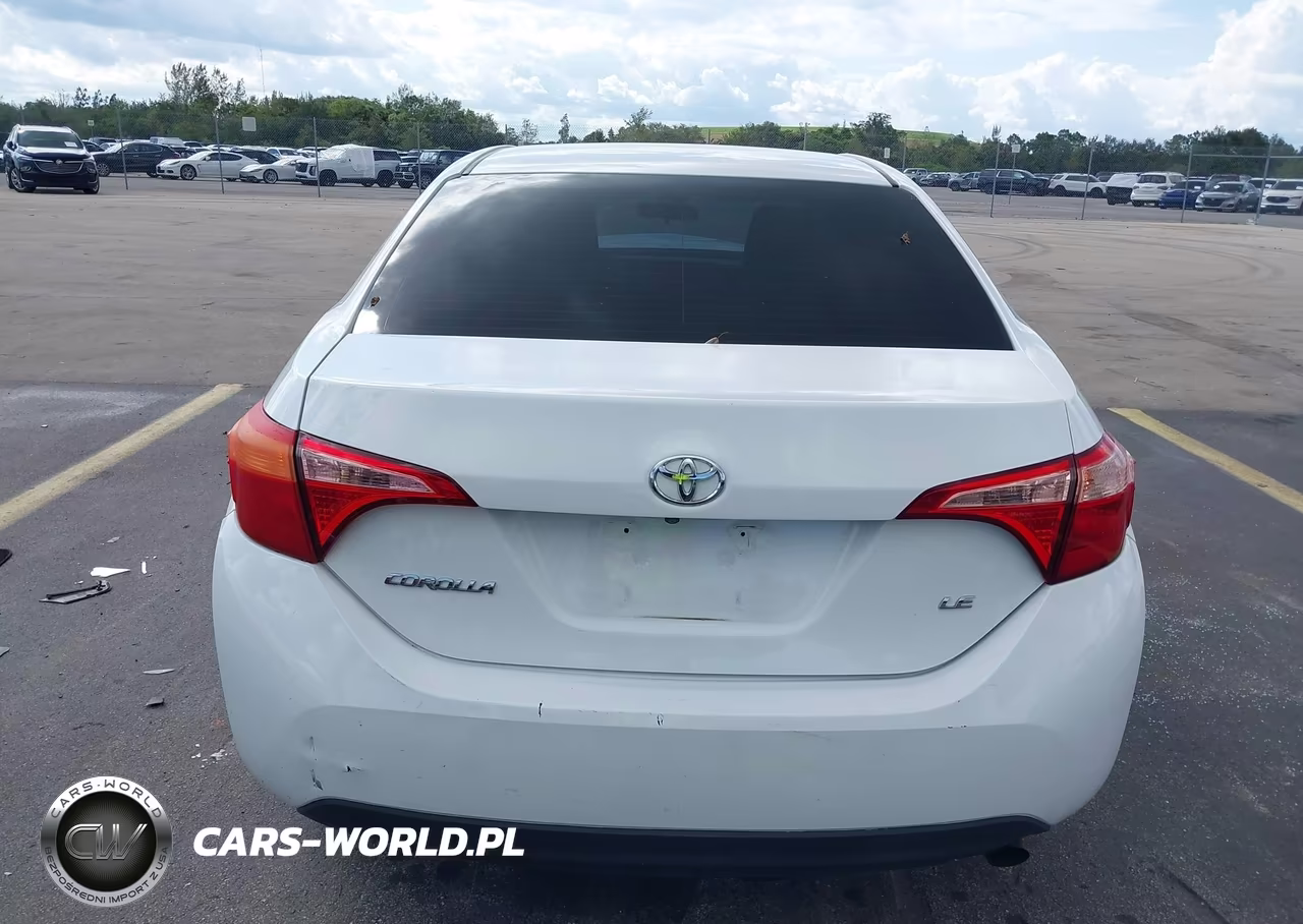 2018 Toyota Corolla Le VIN:2T1BURHE2JC095394 - 16