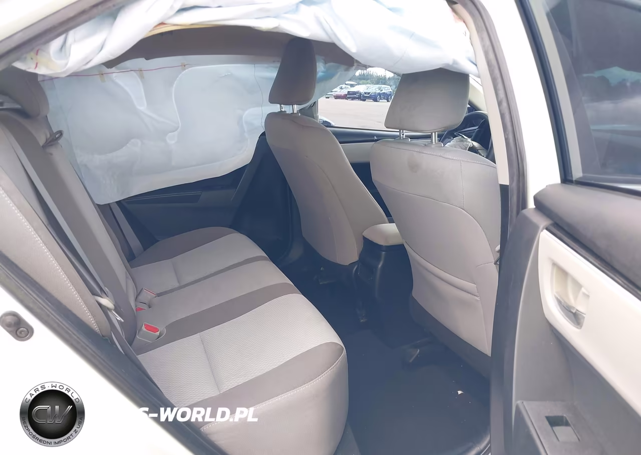 2018 Toyota Corolla Le VIN:2T1BURHE2JC095394 - 8