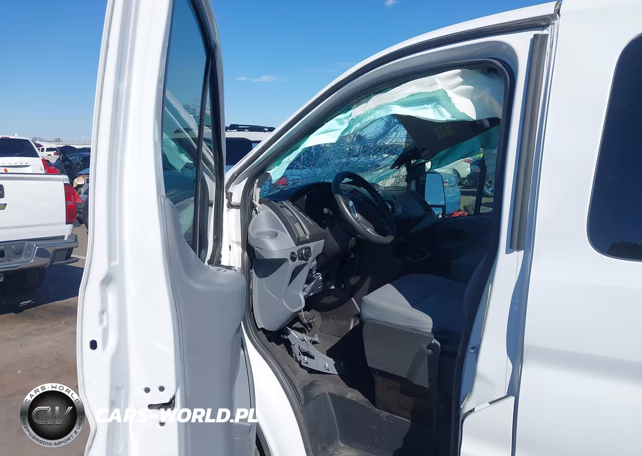 2018 Ford Transit-150 Xlt VIN:1FDZK1YM9JKA33532 - 5