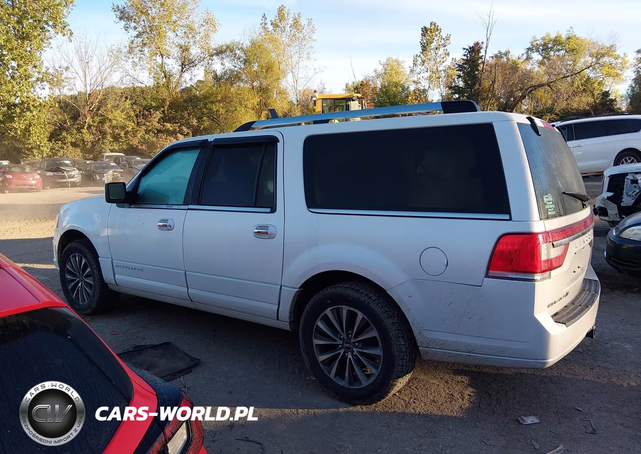 2015 Lincoln Navigator L VIN:5LMJJ3JT4FEJ02093 - 14