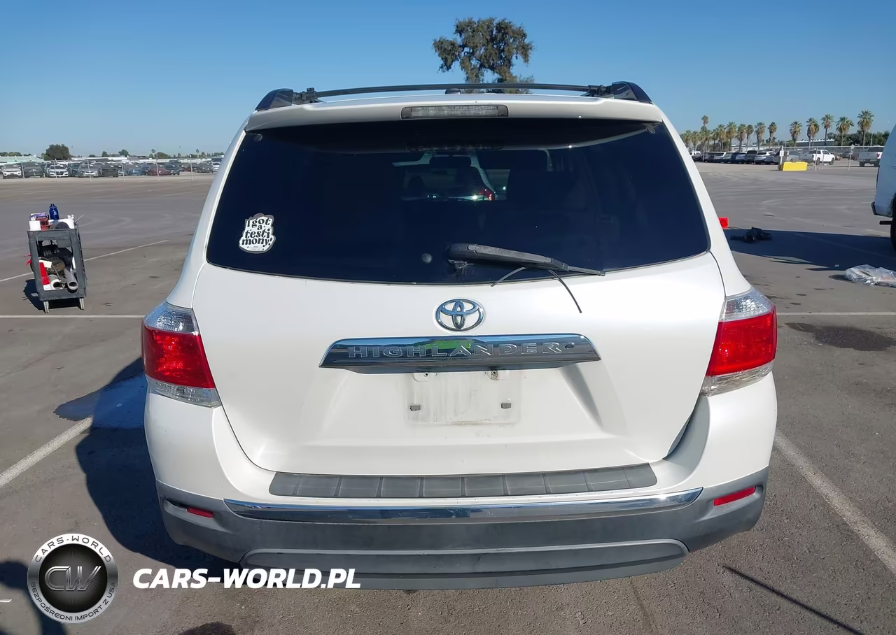 2011 Toyota Highlander Base V6 VIN:5TDZK3EH6BS048944 - 16