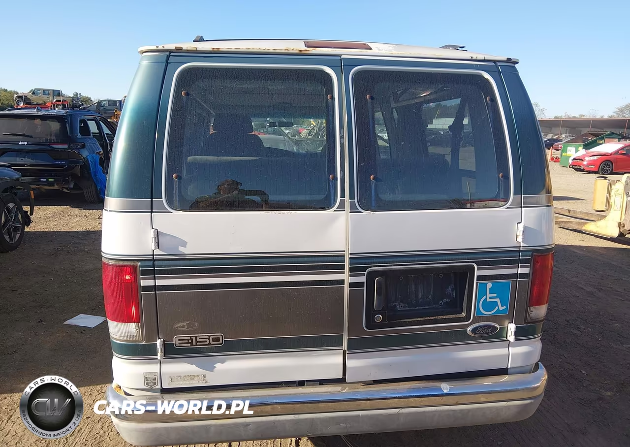 2000 Ford E-150 Recreational VIN:1FDRE14W8YHA12371 - 17