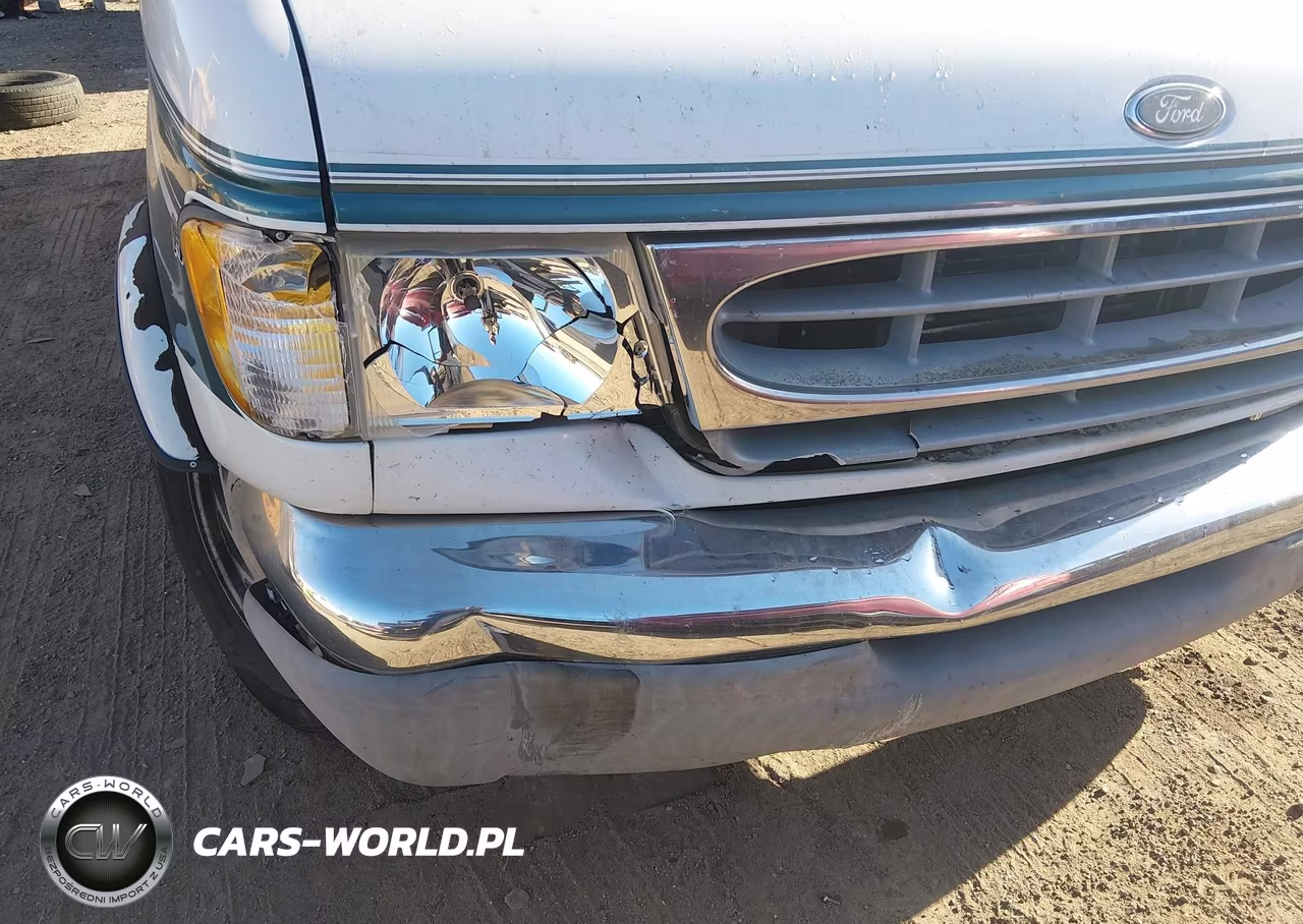 2000 Ford E-150 Recreational VIN:1FDRE14W8YHA12371 - 18