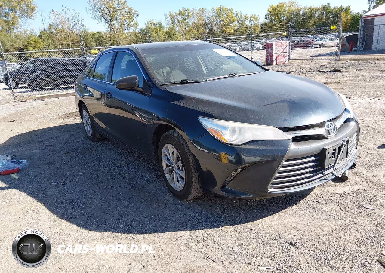 2017 Toyota Camry Le – zdjęcie 1 z 16