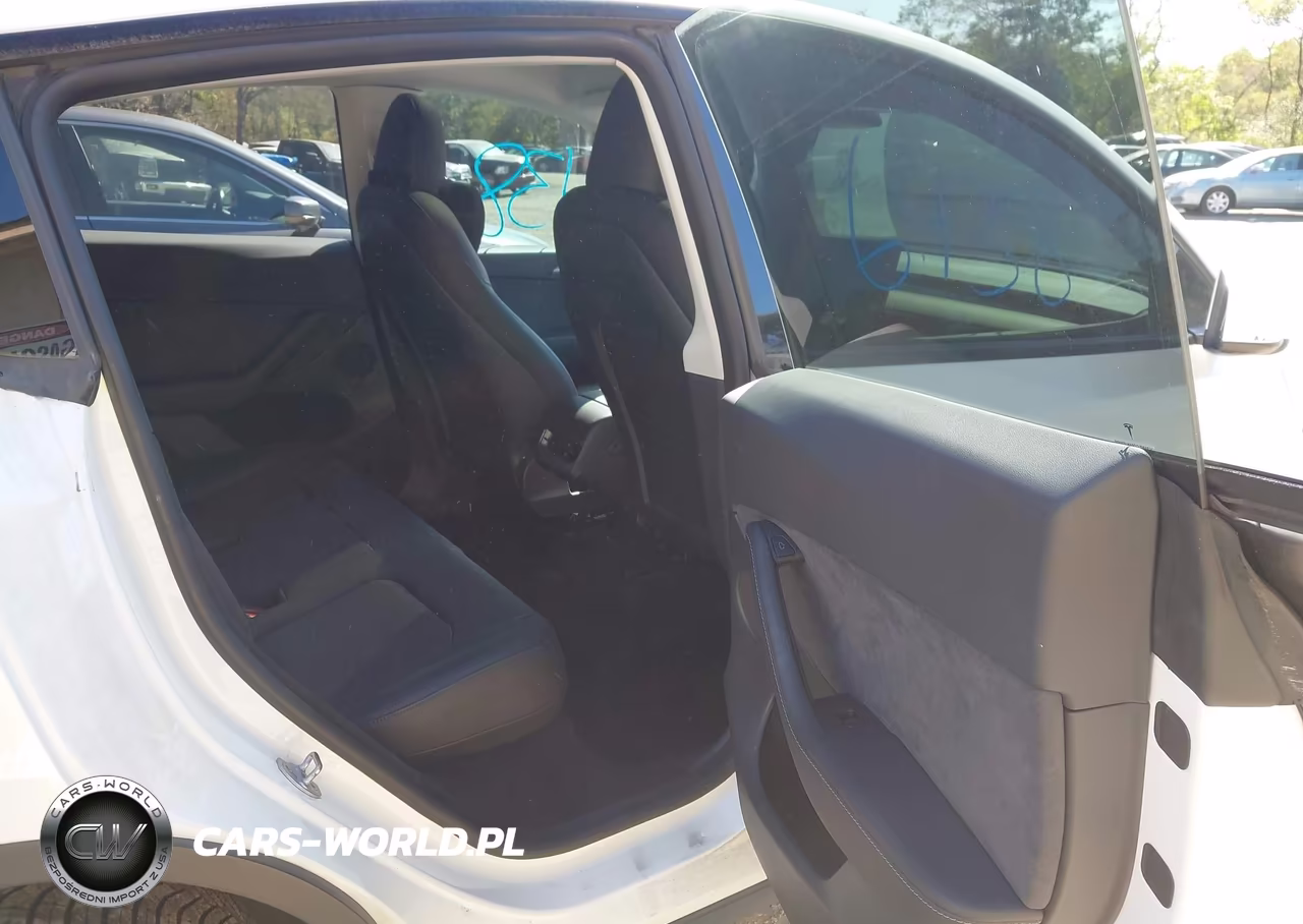 2022 Tesla Model Y Long Range Dual Motor All-Wheel Drive VIN:7SAYGDEE9NA012098 - 8