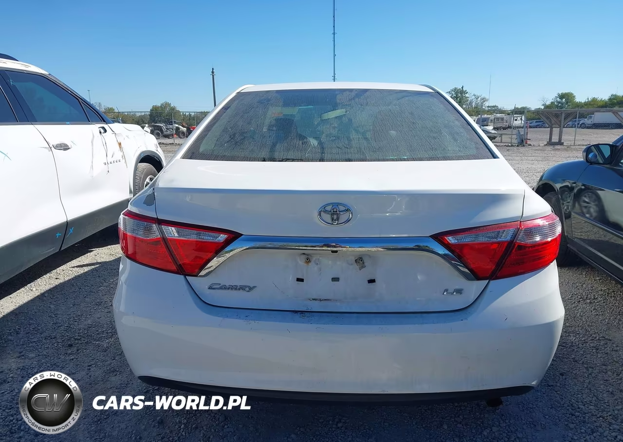 2015 Toyota Camry Le VIN:4T4BF1FK1FR506025 - 16