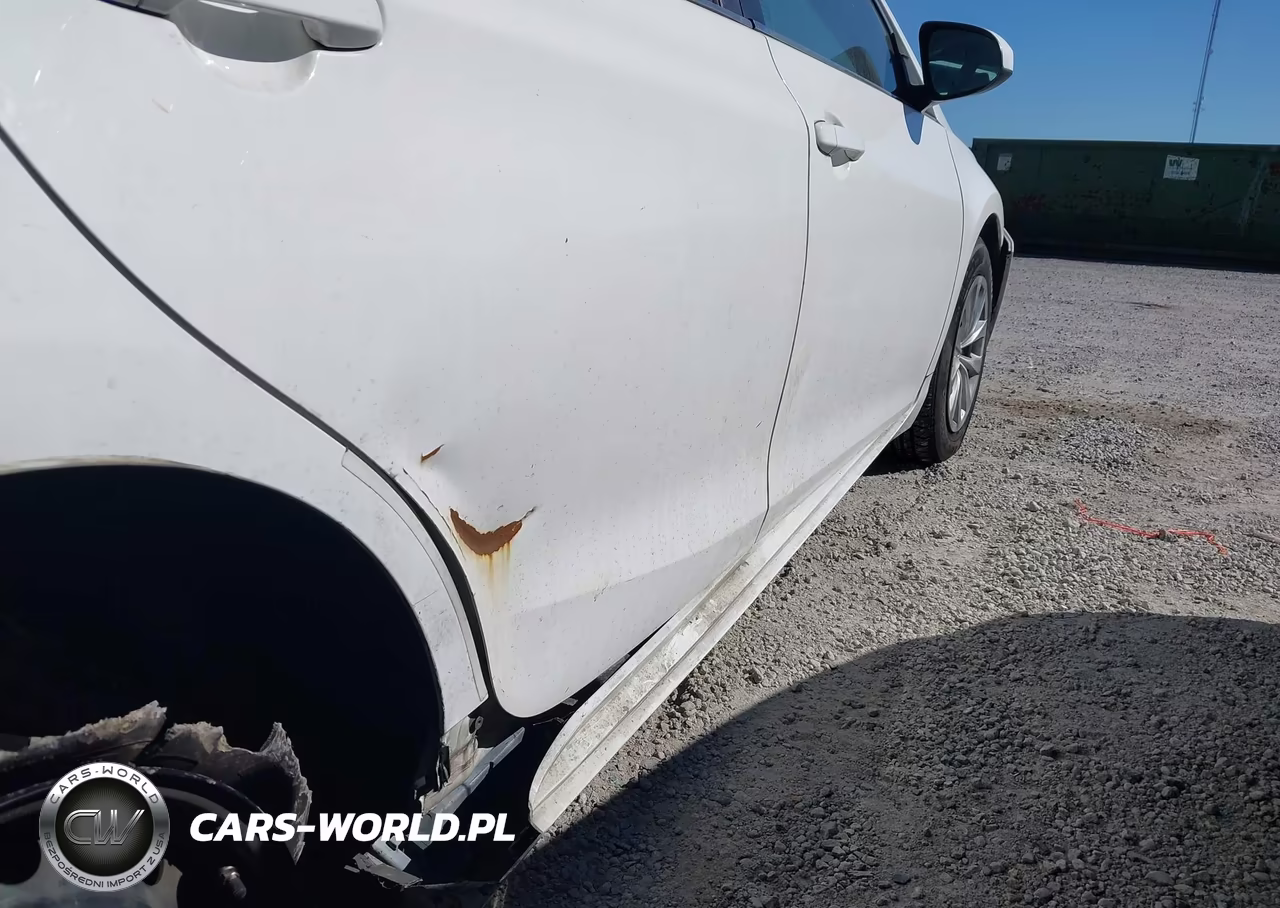 2015 Toyota Camry Le VIN:4T4BF1FK1FR506025 - 18