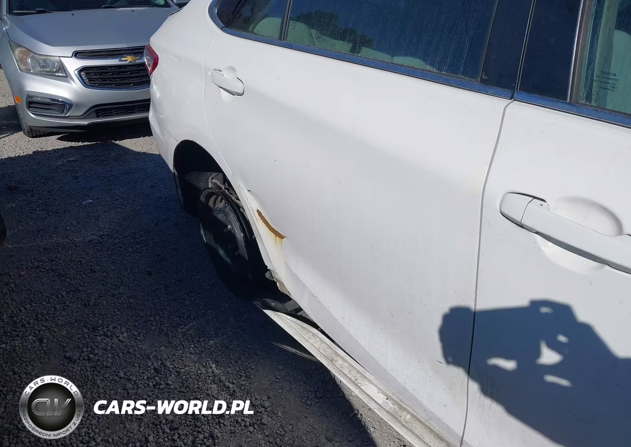 2015 Toyota Camry Le VIN:4T4BF1FK1FR506025 - 6
