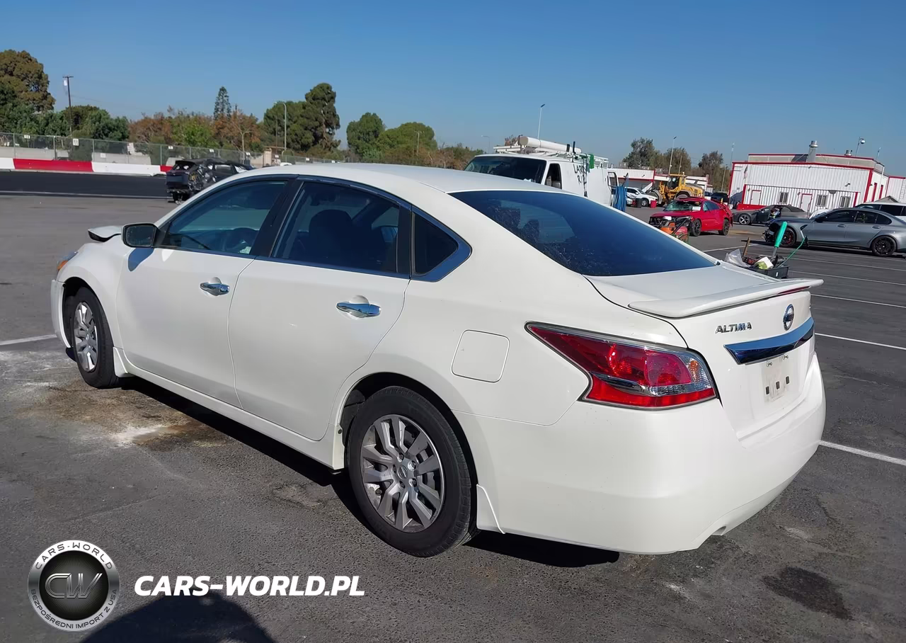 2015 Nissan Altima 2.5 S VIN:1N4AL3AP1FC273678 - 3