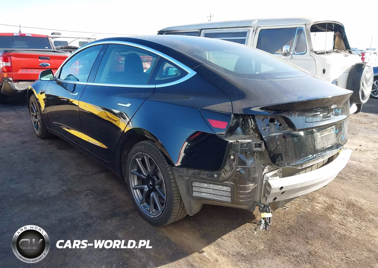 2019 Tesla Model 3 Long Range-Mid Range-Standard Range-Standard Range Plus VIN:5YJ3E1EA9KF399551 - 3