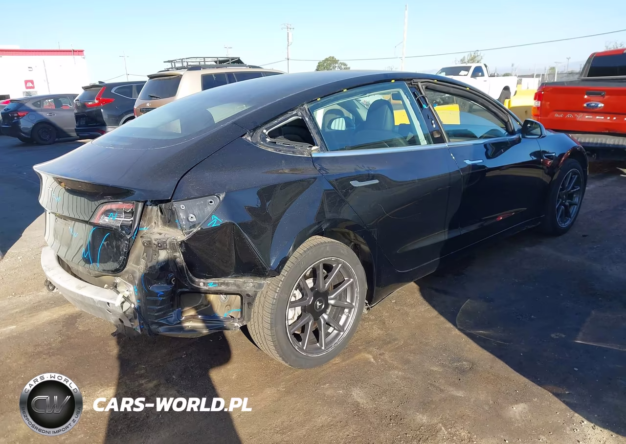 2019 Tesla Model 3 Long Range-Mid Range-Standard Range-Standard Range Plus VIN:5YJ3E1EA9KF399551 - 4