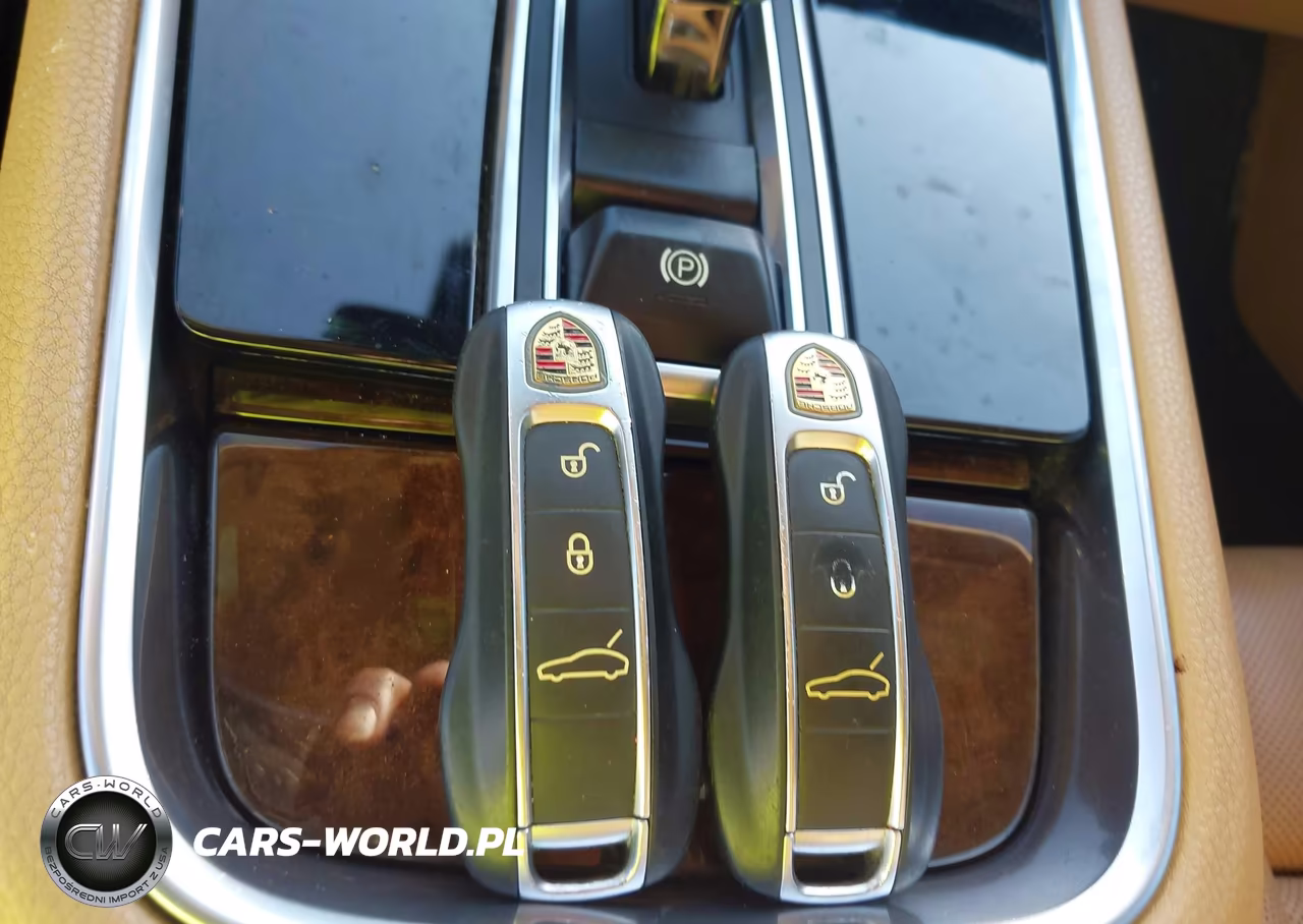 2018 Porsche Panamera 4S VIN:WP0AB2A71JL134943 - 11