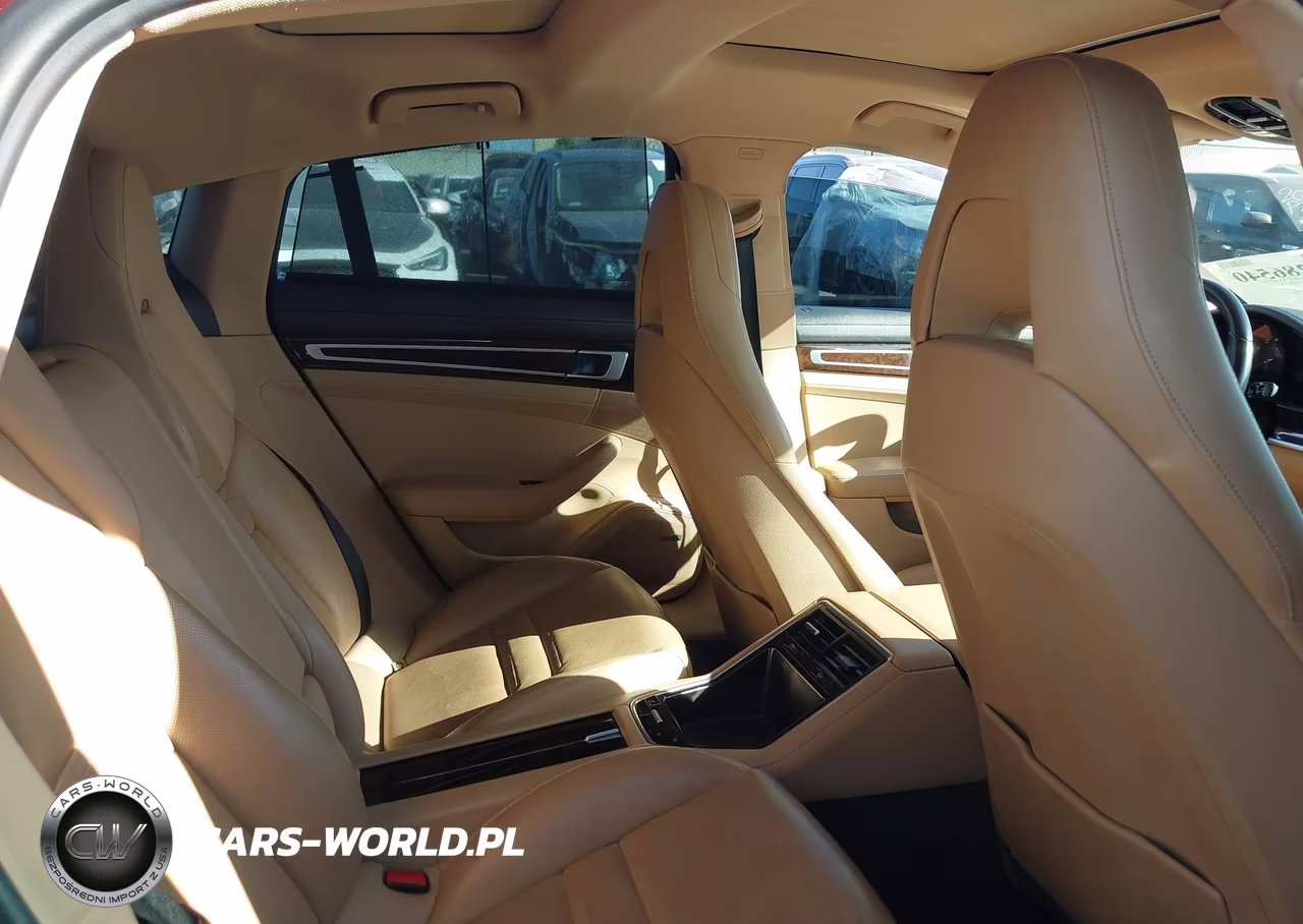 2018 Porsche Panamera 4S VIN:WP0AB2A71JL134943 - 8