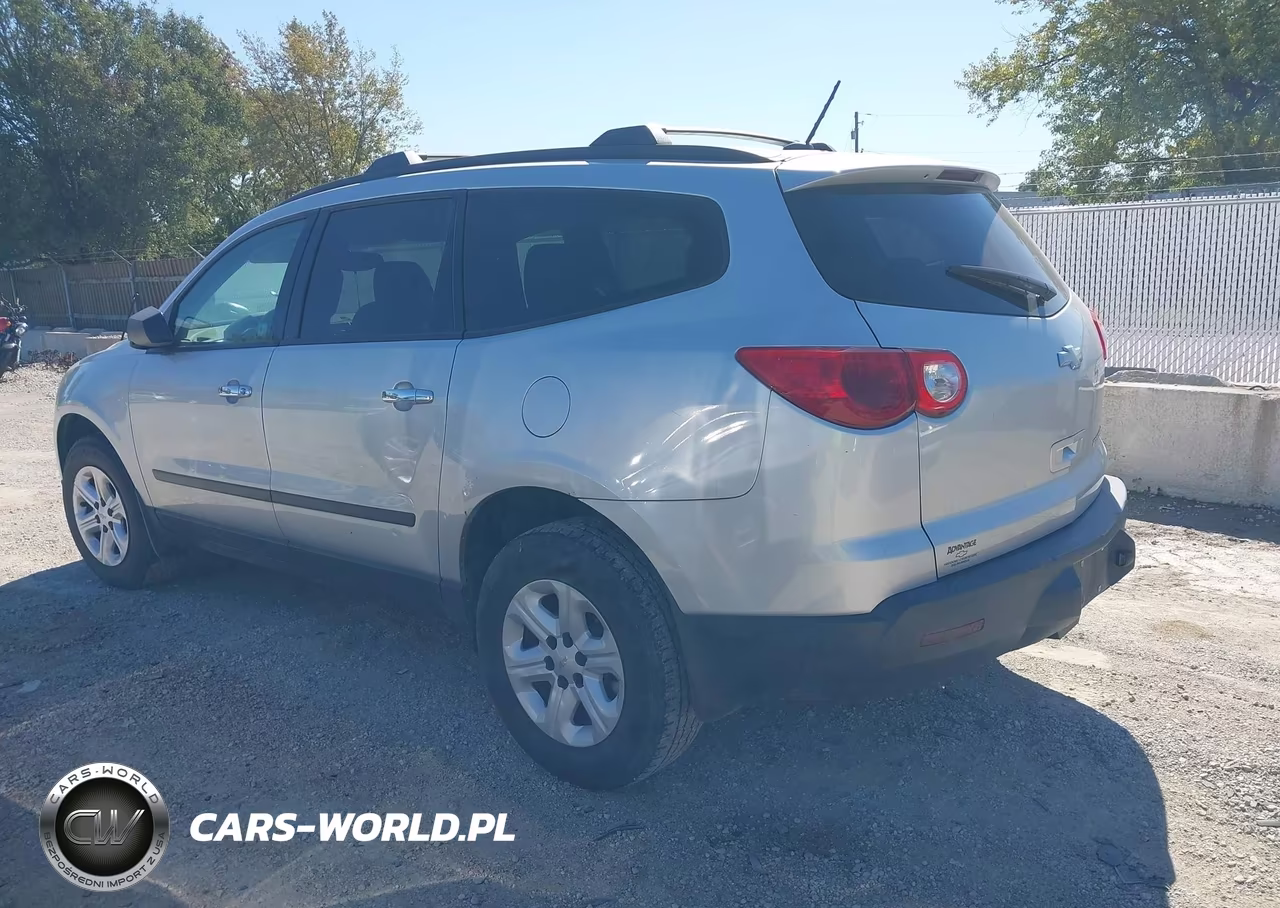 2011 Chevrolet Traverse Ls VIN:1GNKRFED0BJ224368 - 3