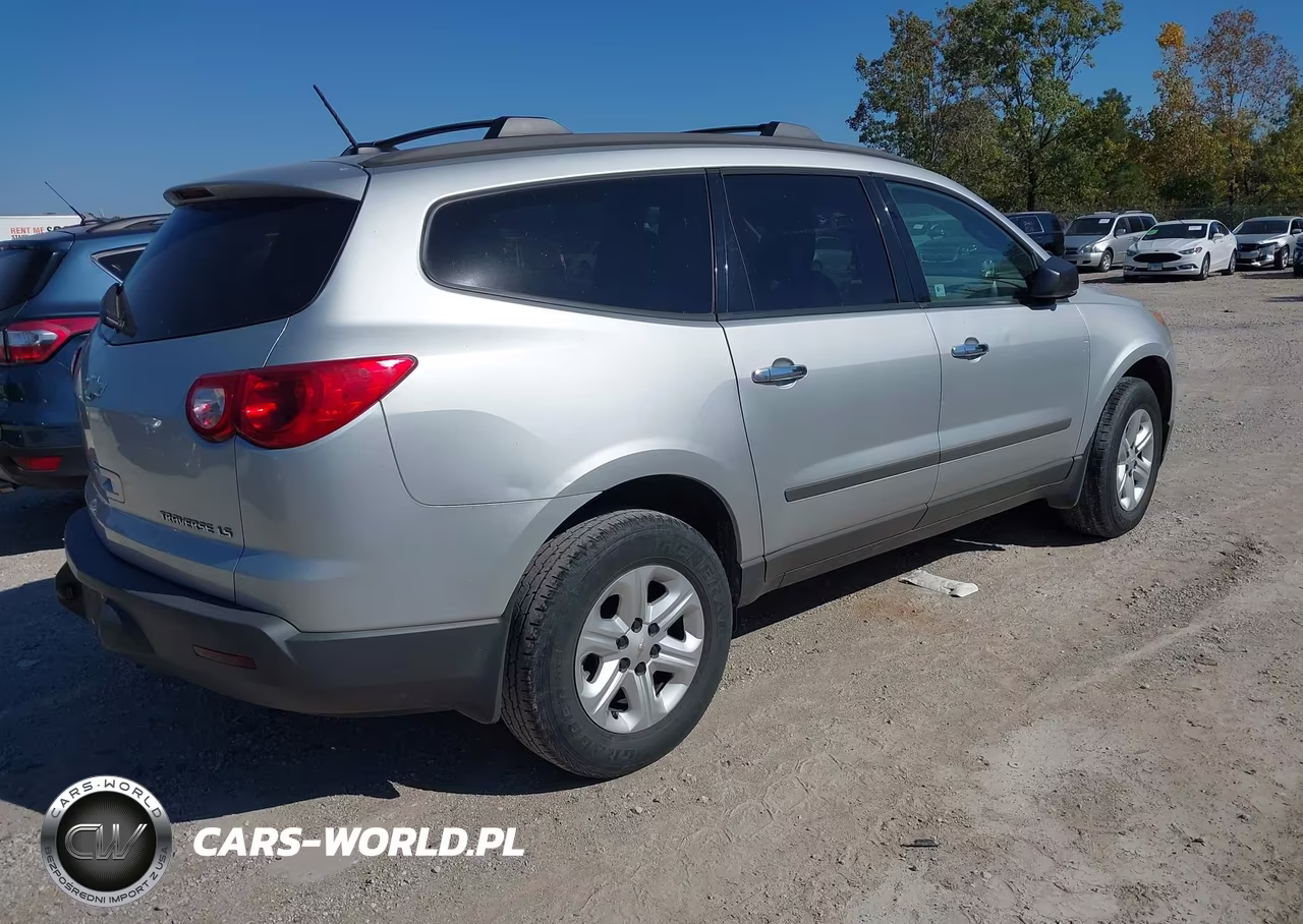 2011 Chevrolet Traverse Ls VIN:1GNKRFED0BJ224368 - 4