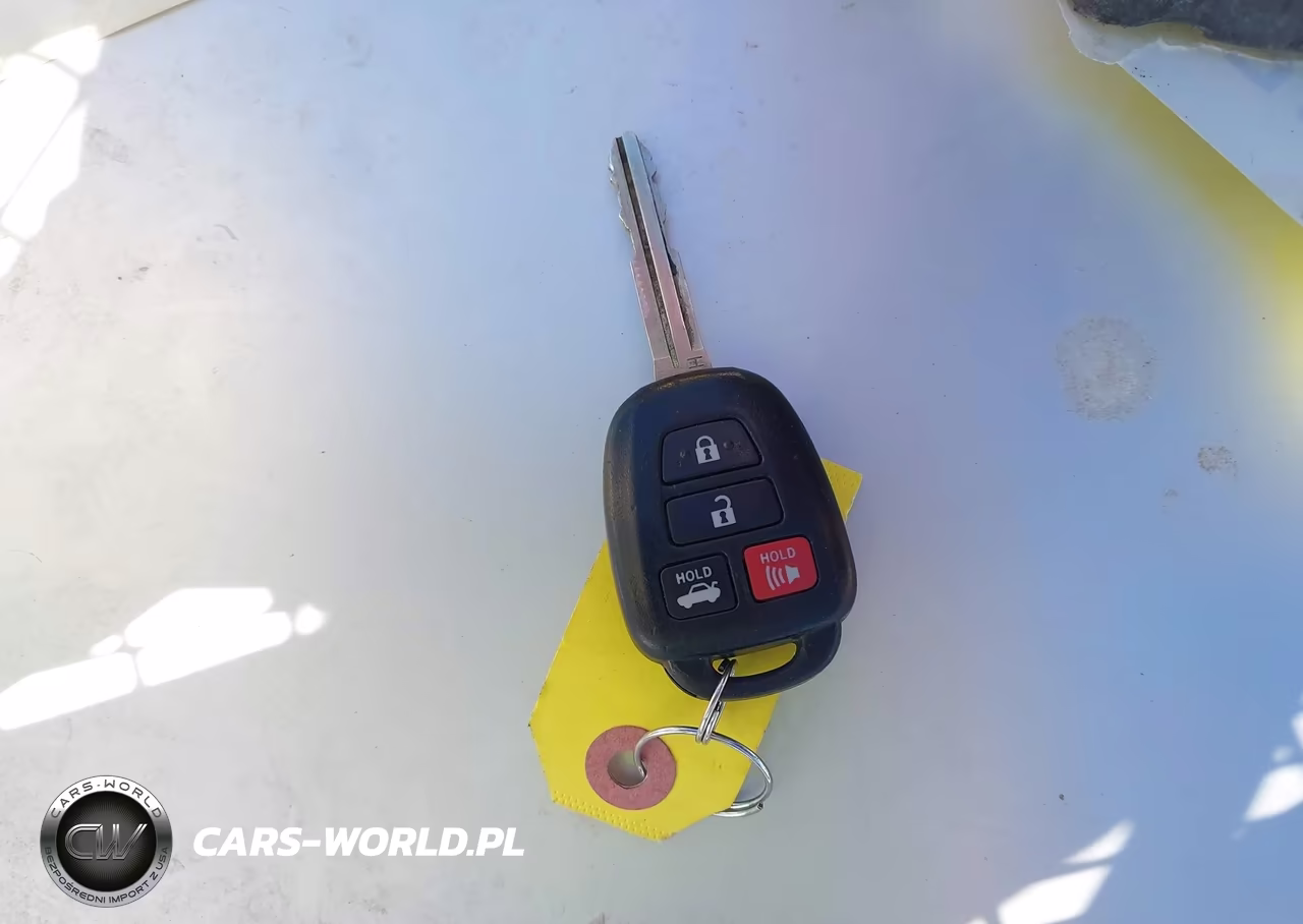2017 Toyota Corolla Le VIN:5YFBURHE1HP691235 - 11