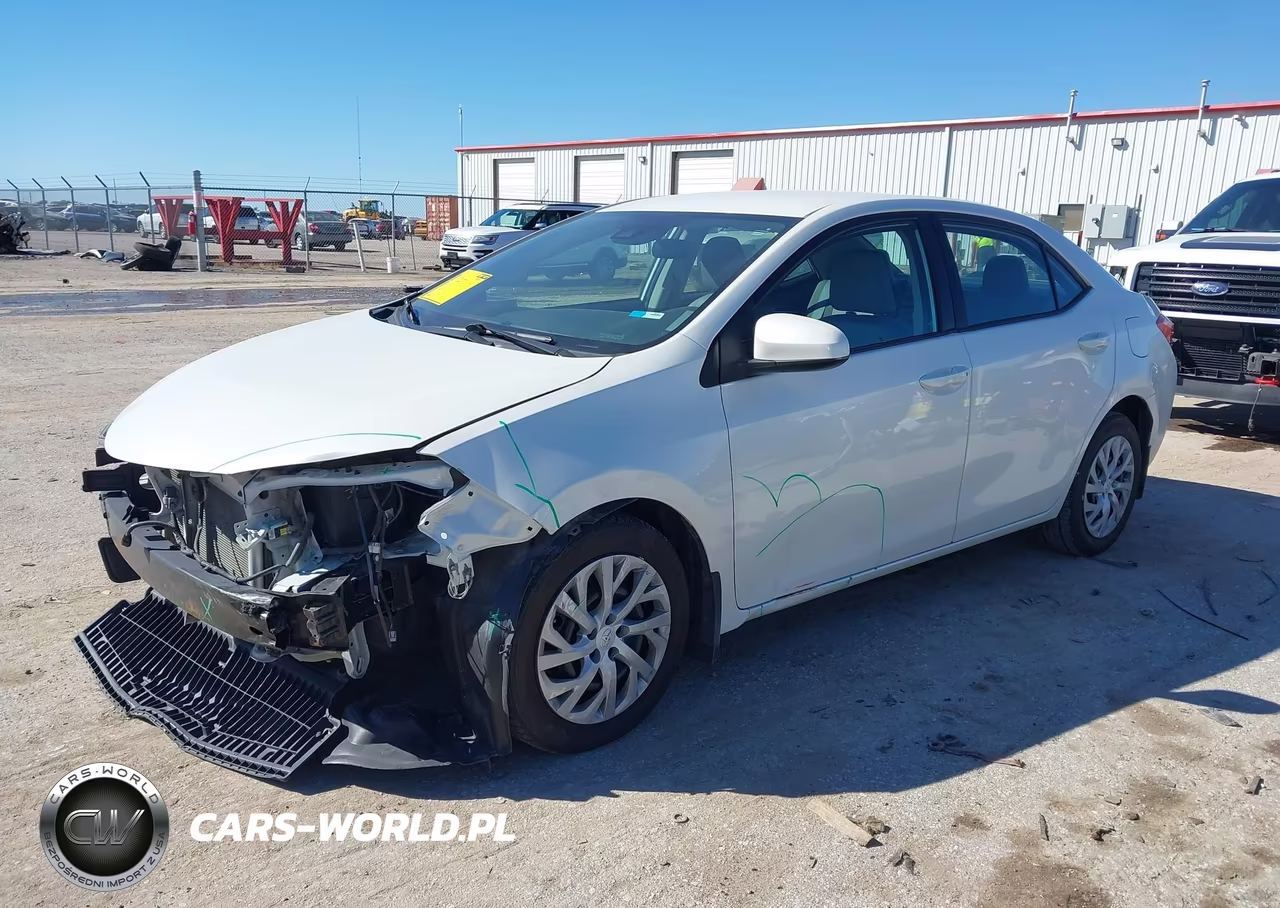 2017 Toyota Corolla Le VIN:5YFBURHE1HP691235 - 2