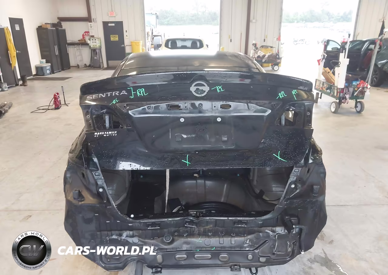 2017 Nissan Sentra S VIN:3N1AB7AP1HY246949 - 17