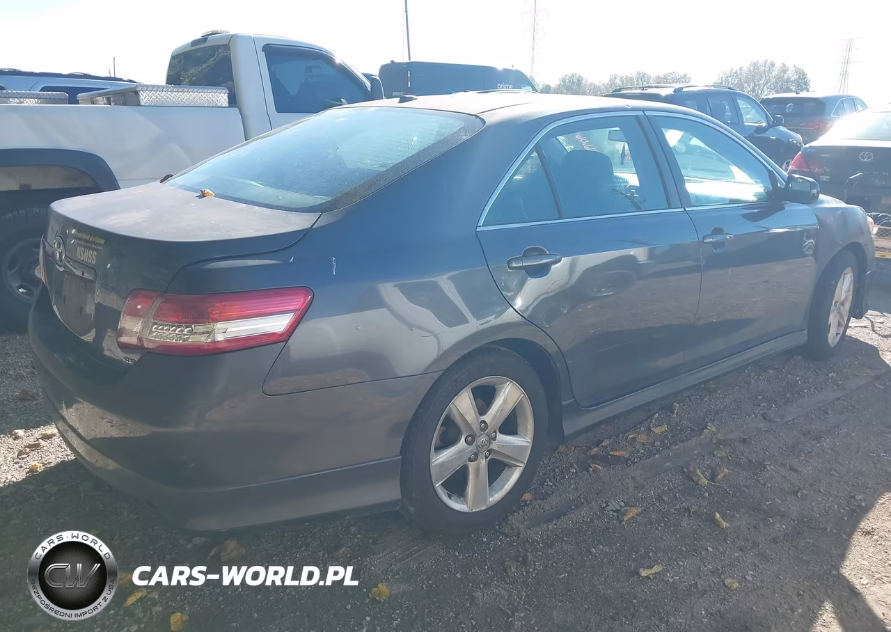 2010 Toyota Camry Se VIN:4T1BF3EK8AU551625 - 4
