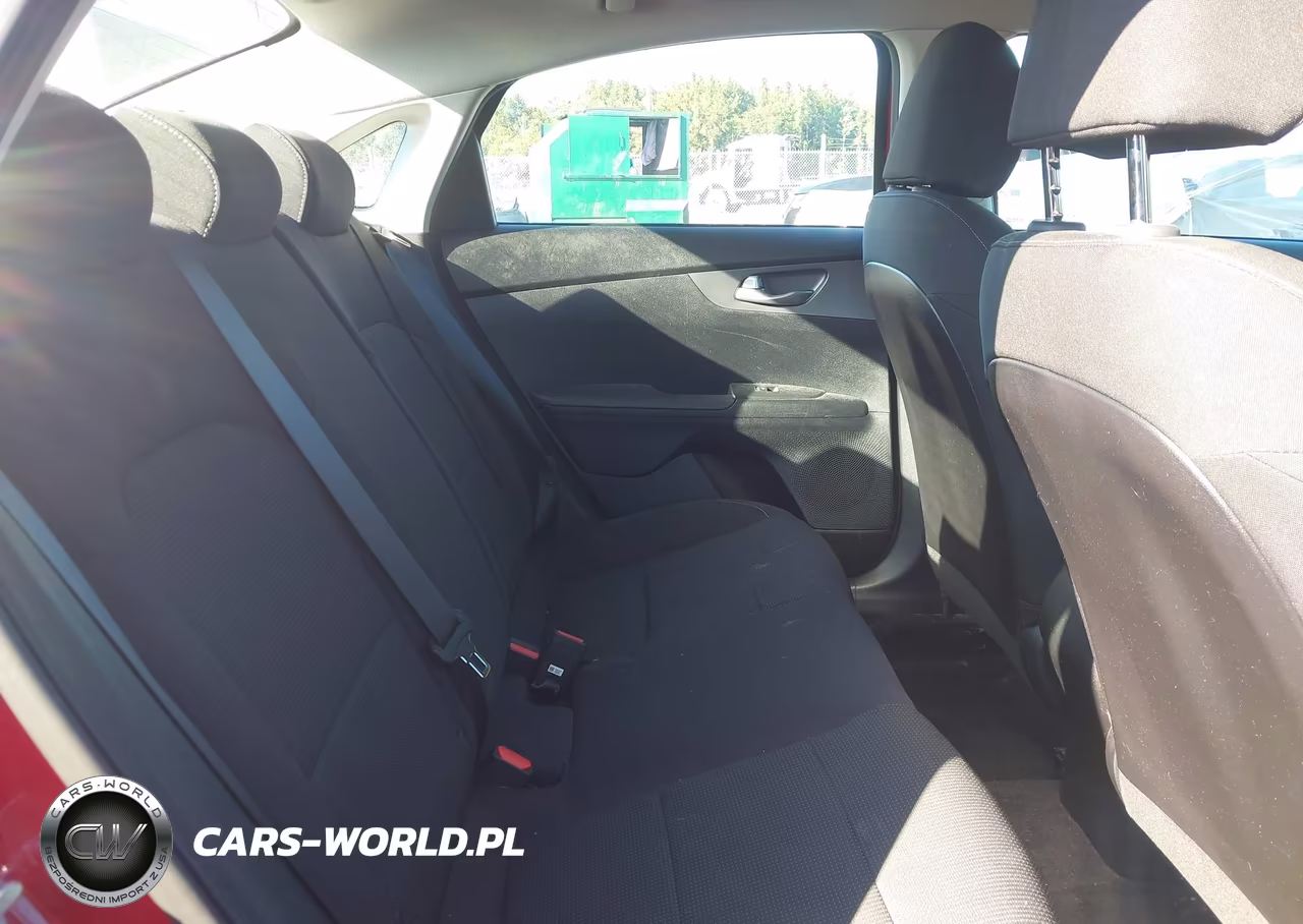 2019 Kia Forte Lxs VIN:3KPF24ADXKE035135 - 8