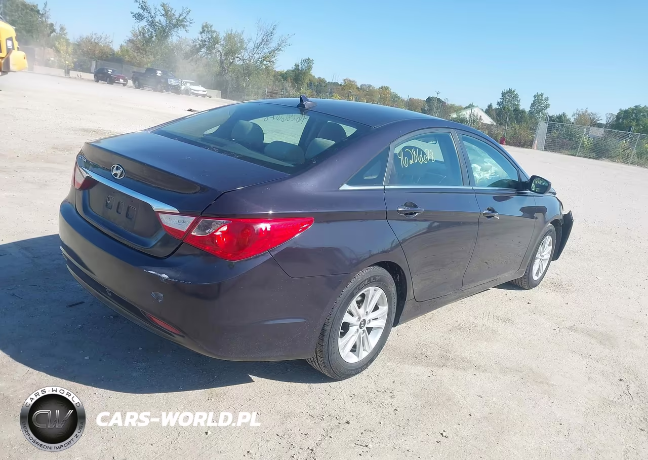 2011 Hyundai Sonata Gls VIN:5NPEB4AC8BH168359 - 4