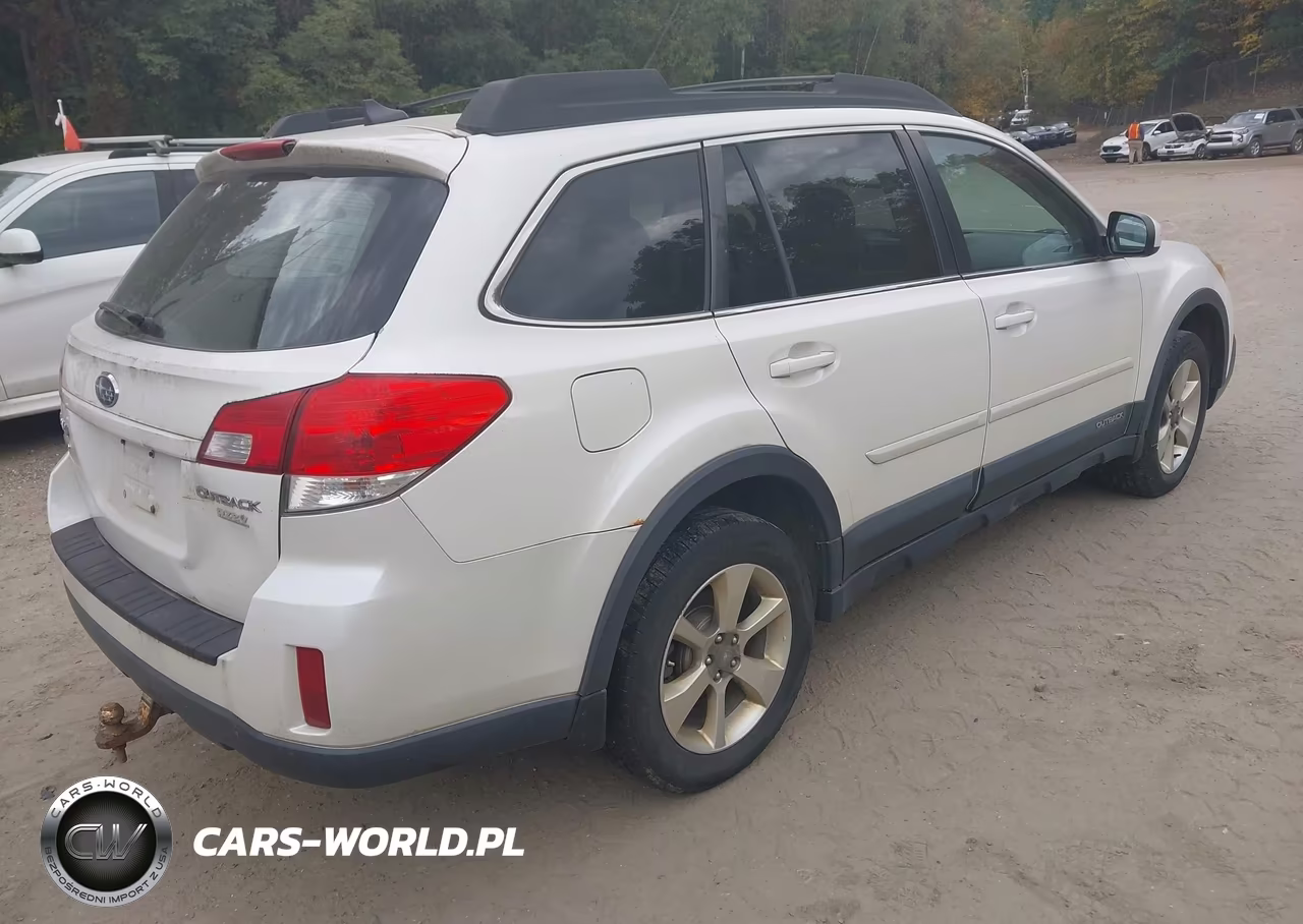 2013 Subaru Outback 2.5I Limited VIN:4S4BRBLC7D3215648 - 4