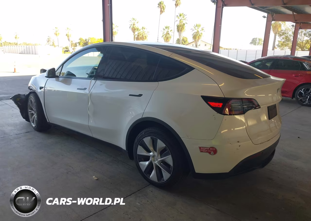 2023 Tesla Model Y Awd-Long Range Dual Motor All-Wheel Drive VIN:7SAYGDEE8PF824689 - 3