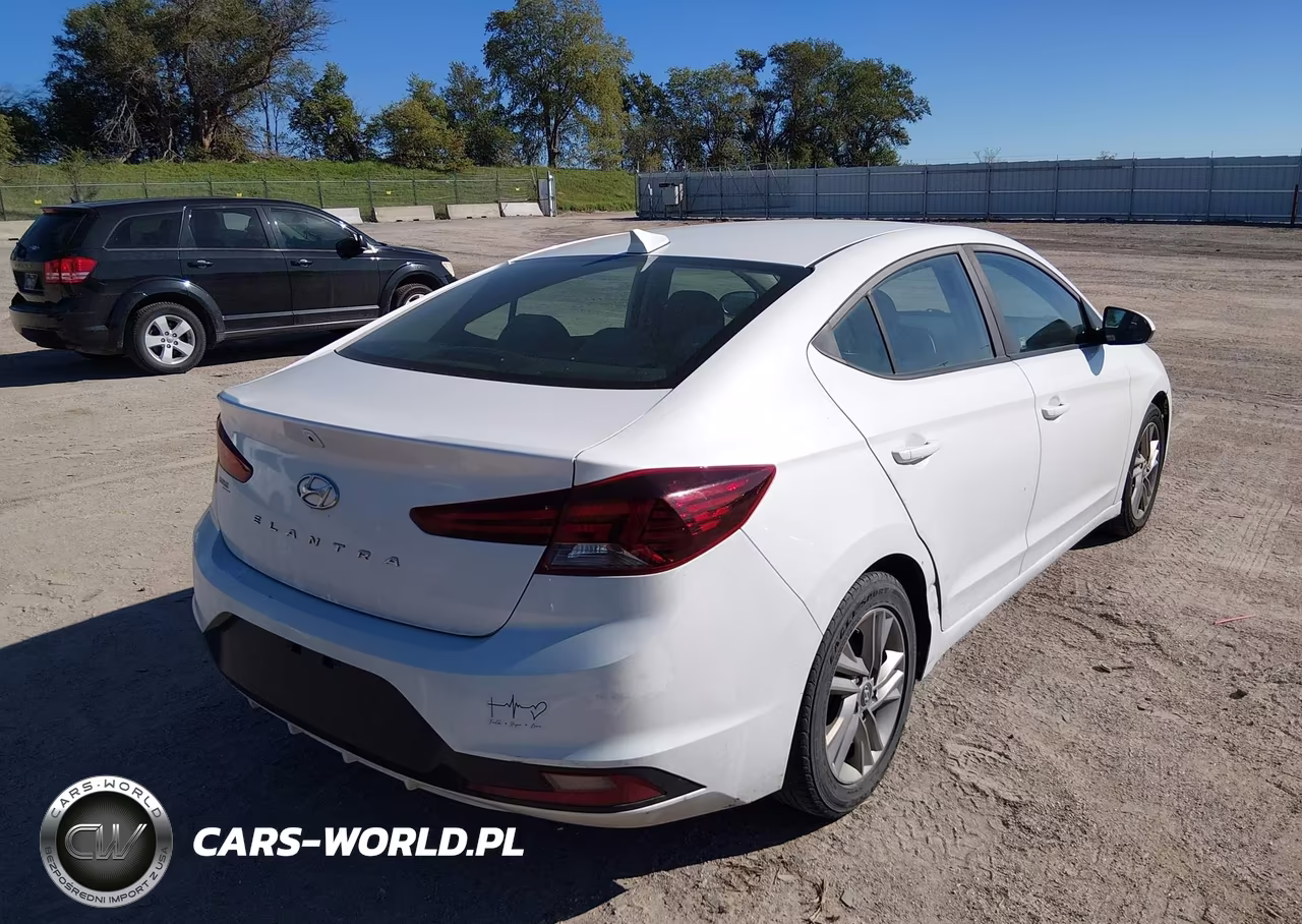 2019 Hyundai Elantra Sel VIN:5NPD84LF4KH408573 - 4