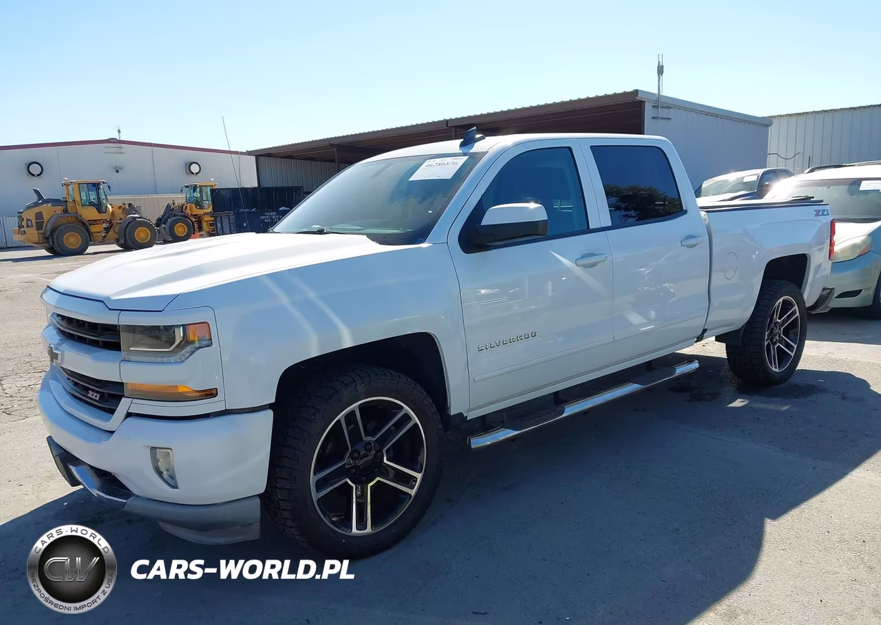 2018 Chevrolet Silverado 1500 2Lt VIN:1GCUKREC7JF153122 - 2