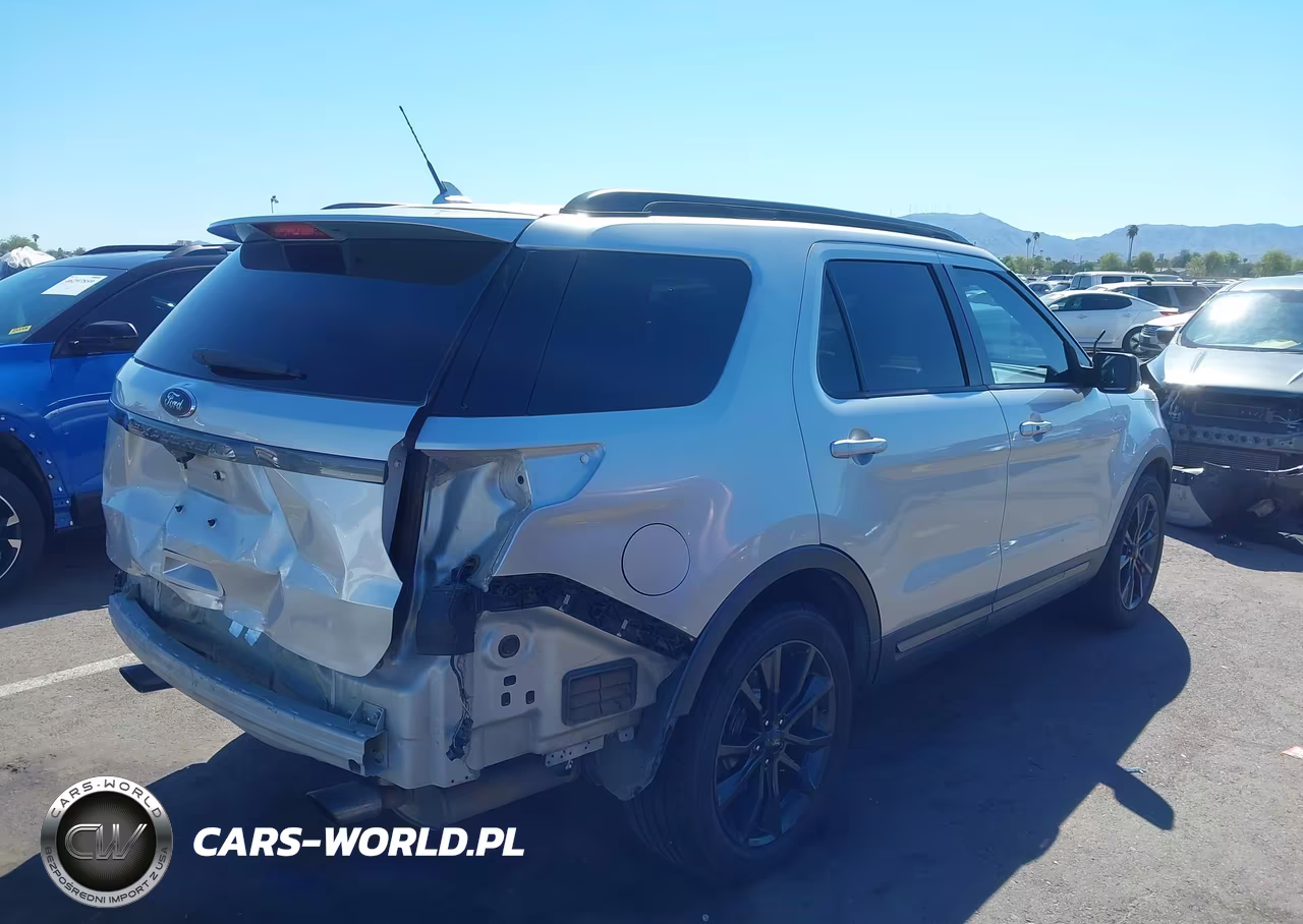 2018 Ford Explorer Xlt VIN:1FM5K7DH5JGC93911 - 4