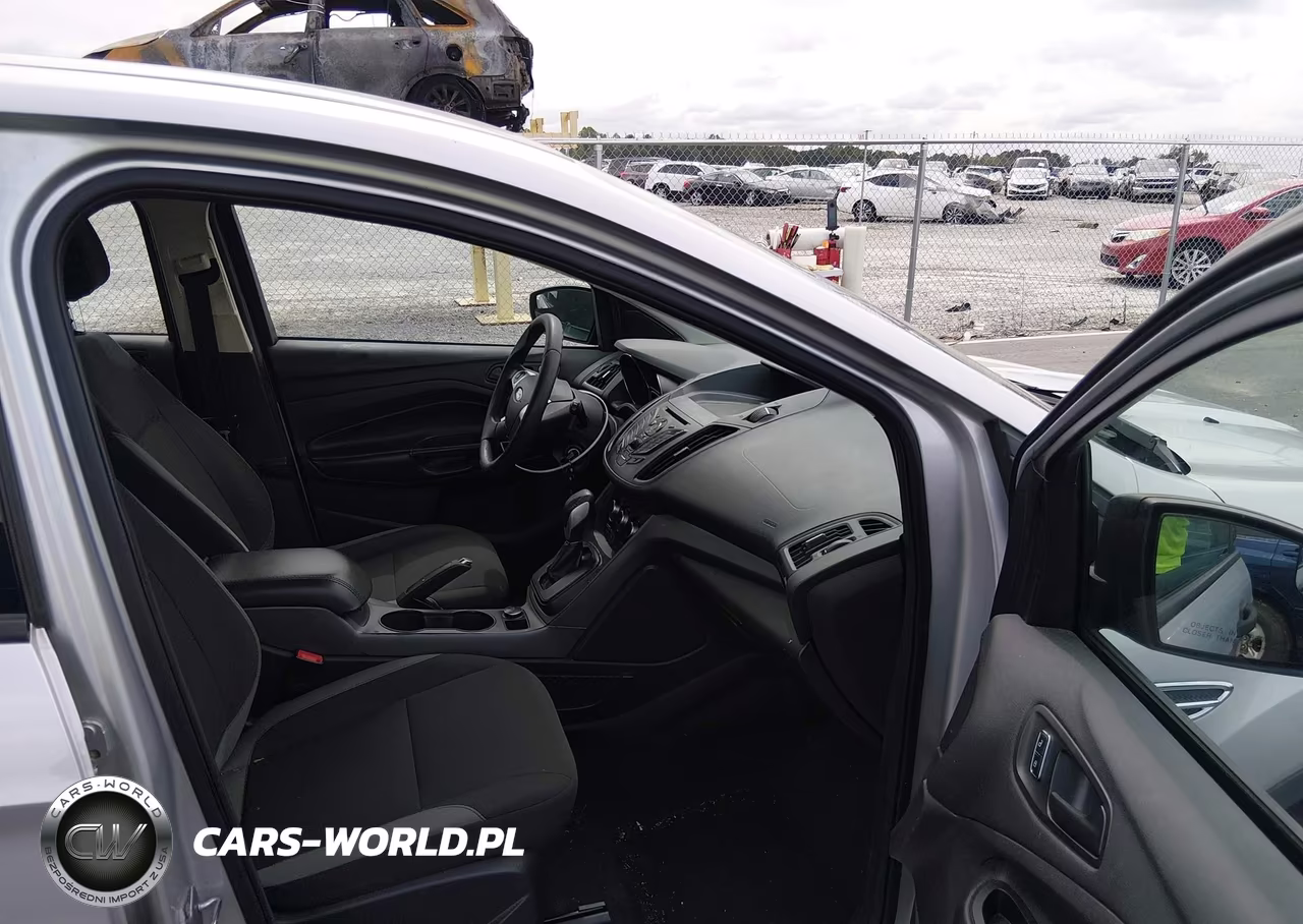 2015 Ford Escape S VIN:1FMCU0F73FUA48613 - 5