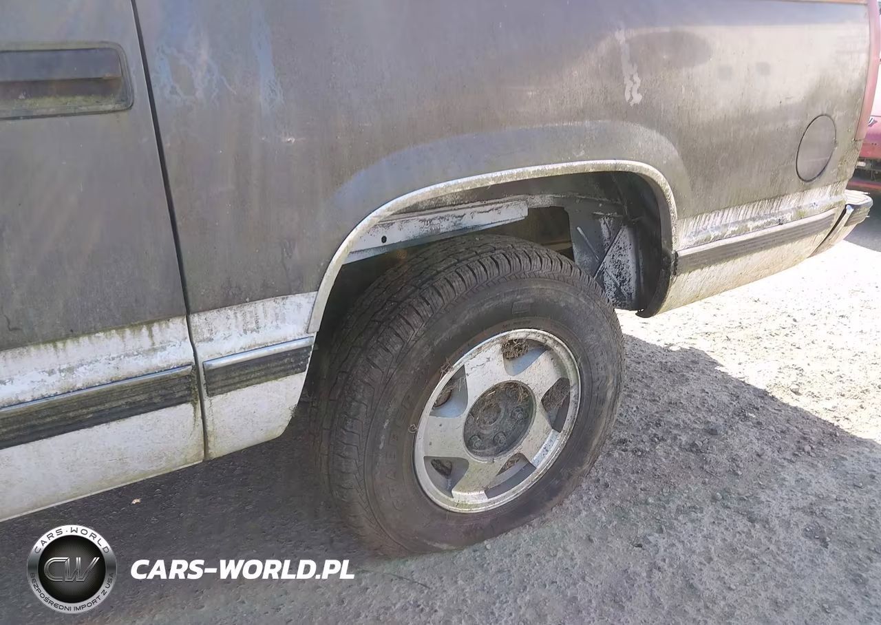 1993 Chevrolet Suburban K1500 VIN:1GNFK16K6PJ370254 - 6