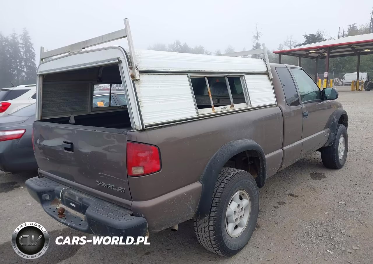 1999 Chevrolet S-10 Ls VIN:1GCCT19W3X8124342 - 4