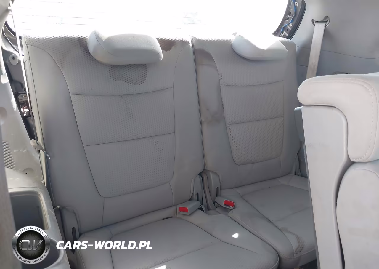 2011 Kia Sorento Lx V6 VIN:5XYKT4A29BG047323 - 12